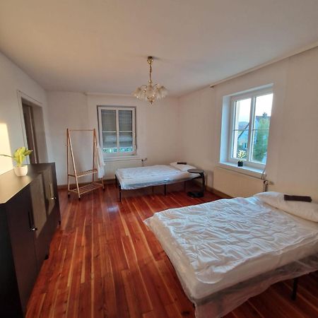 Schoene Wohnung Mit 6 Einzelbetten, Geeignet Fuer Monteure Winnenden Exterior foto